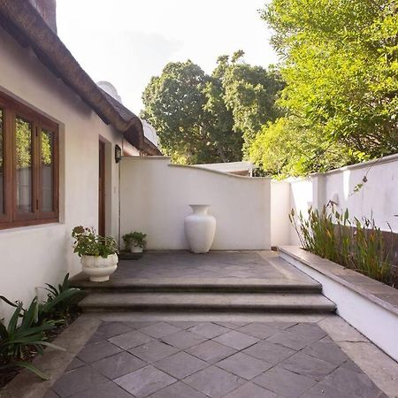 Mawethu Peaceful Garden With Covered Pool And Braai Area Cidade Do Cabo Exterior foto