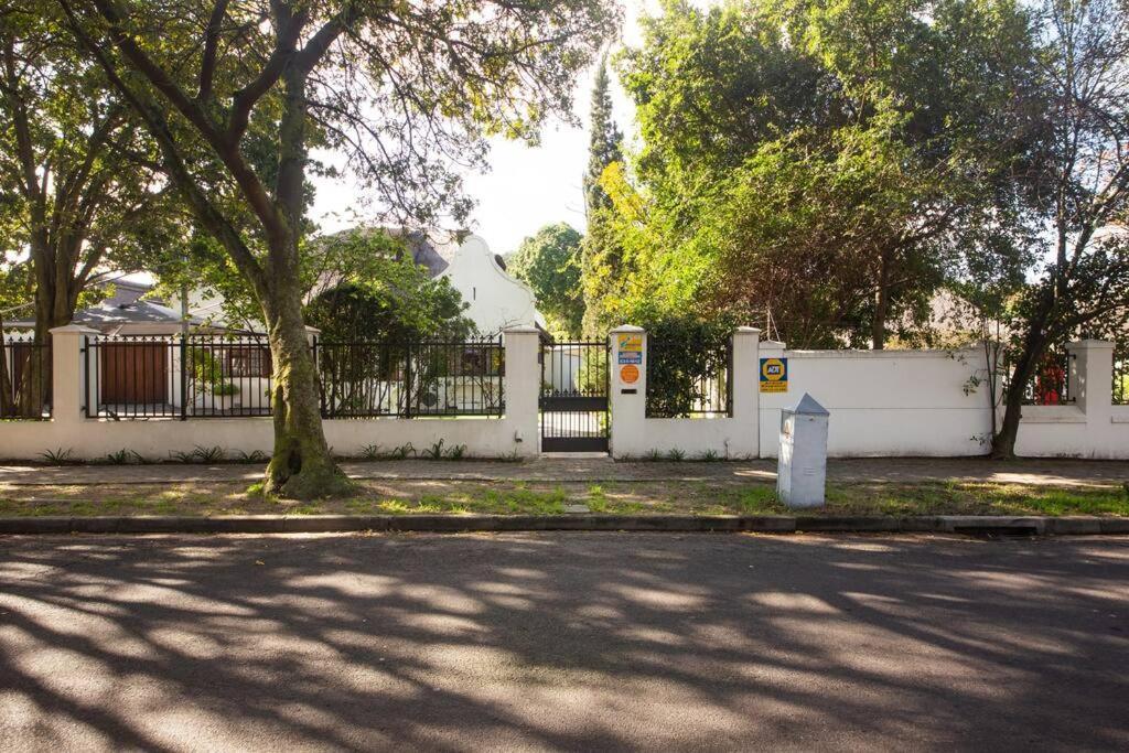 Mawethu Peaceful Garden With Covered Pool And Braai Area Cidade Do Cabo Exterior foto