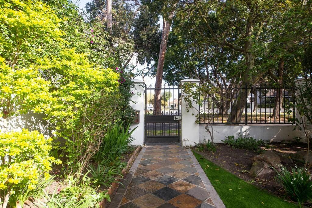 Mawethu Peaceful Garden With Covered Pool And Braai Area Cidade Do Cabo Exterior foto